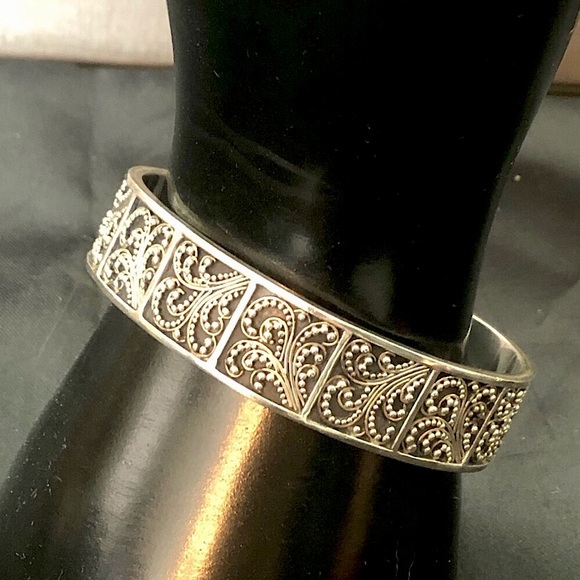 Sterling Silver Granulated Oxidized Scroll Cuff Bracelet Vintage - Picture 4 of 17